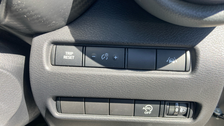 Nissan Juke 1.0 DiG-T N-Connecta 5dr Petrol Hatchback